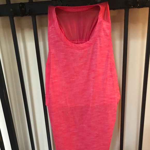🌸 Lululemon work the circuit tank w/ bra - Picture 2 of 6